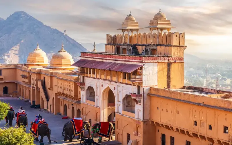 tempo-traveller-hire-in-jaipur-for-group-tours