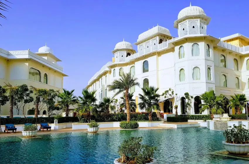 luxury-india-family-tour-with-5-star-resorts