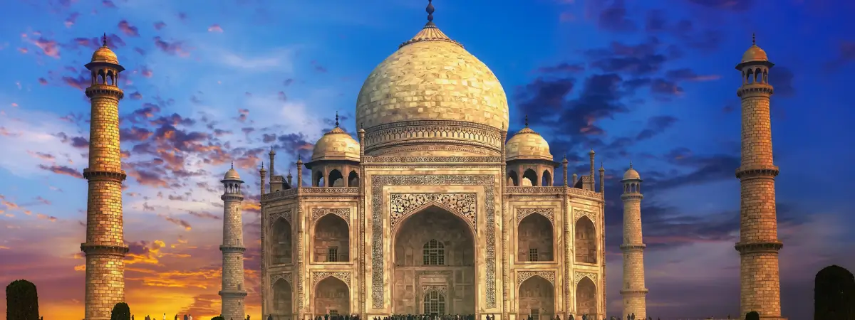 Luxury India Tour with Taj Mahal and Kerala Backwaters