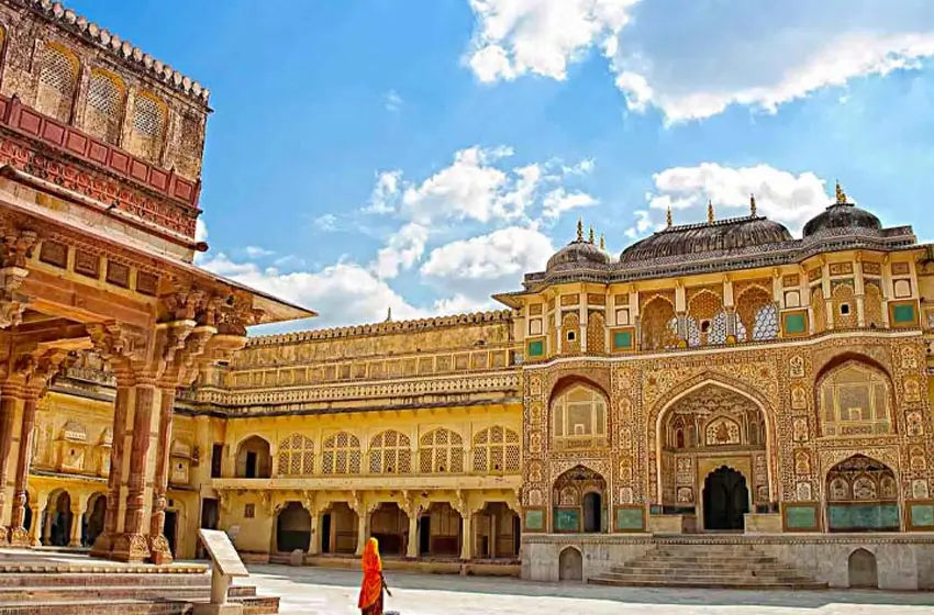 3 Days Golden Triangle Tour – Short India Trip Covering Delhi, Agra & Jaipur